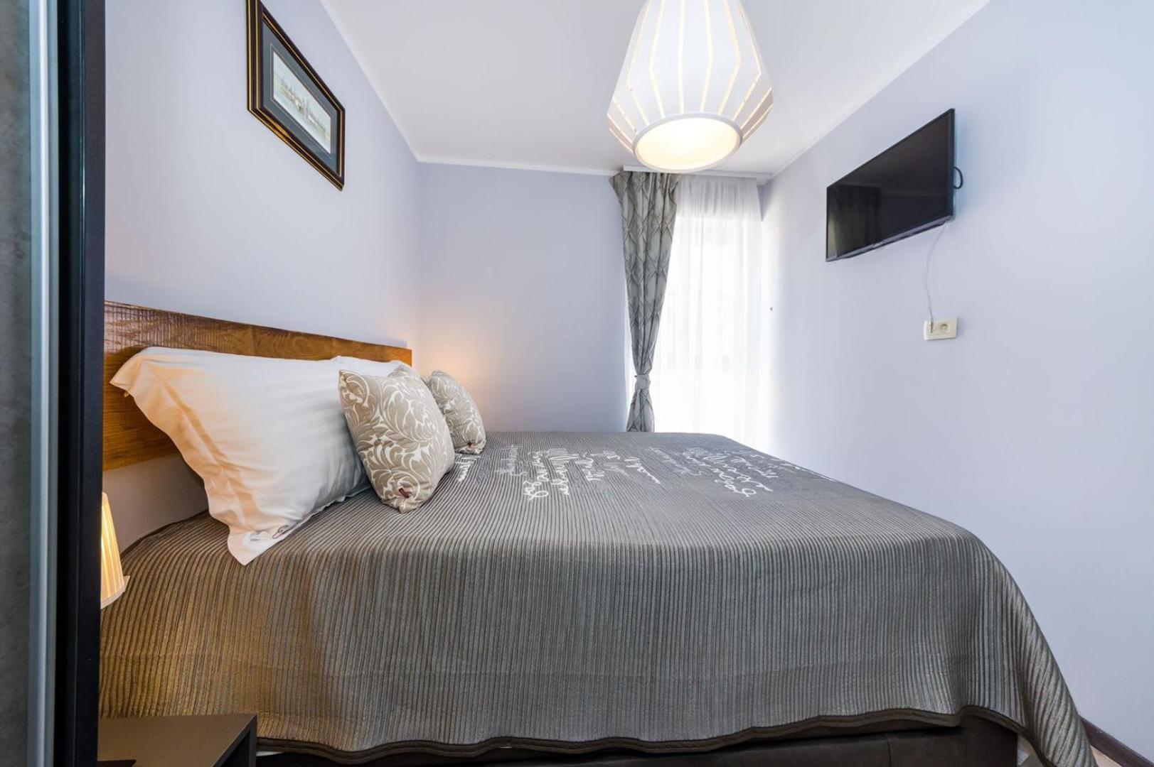 Ema 2Br Apt. In Old Town Centre Zara Esterno foto