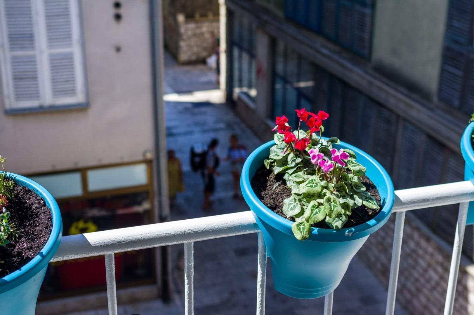 Ema 2Br Apt. In Old Town Centre Zara Esterno foto