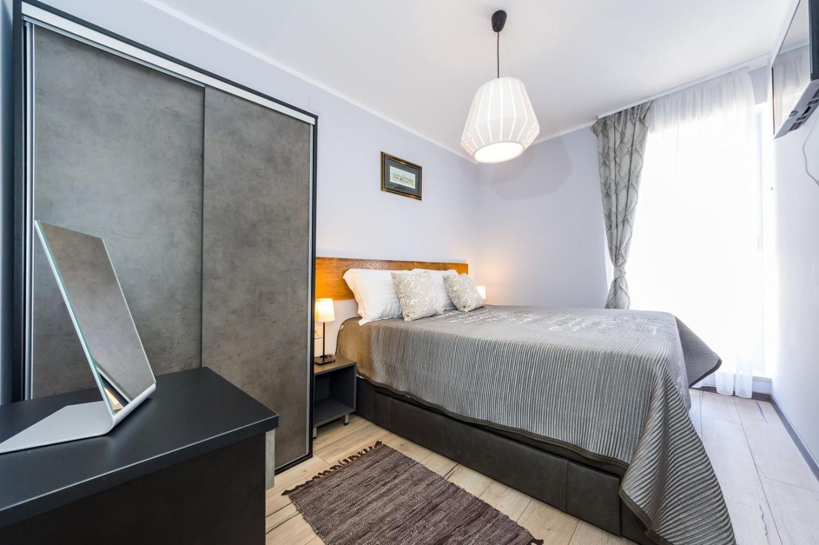 Ema 2Br Apt. In Old Town Centre Zara Esterno foto