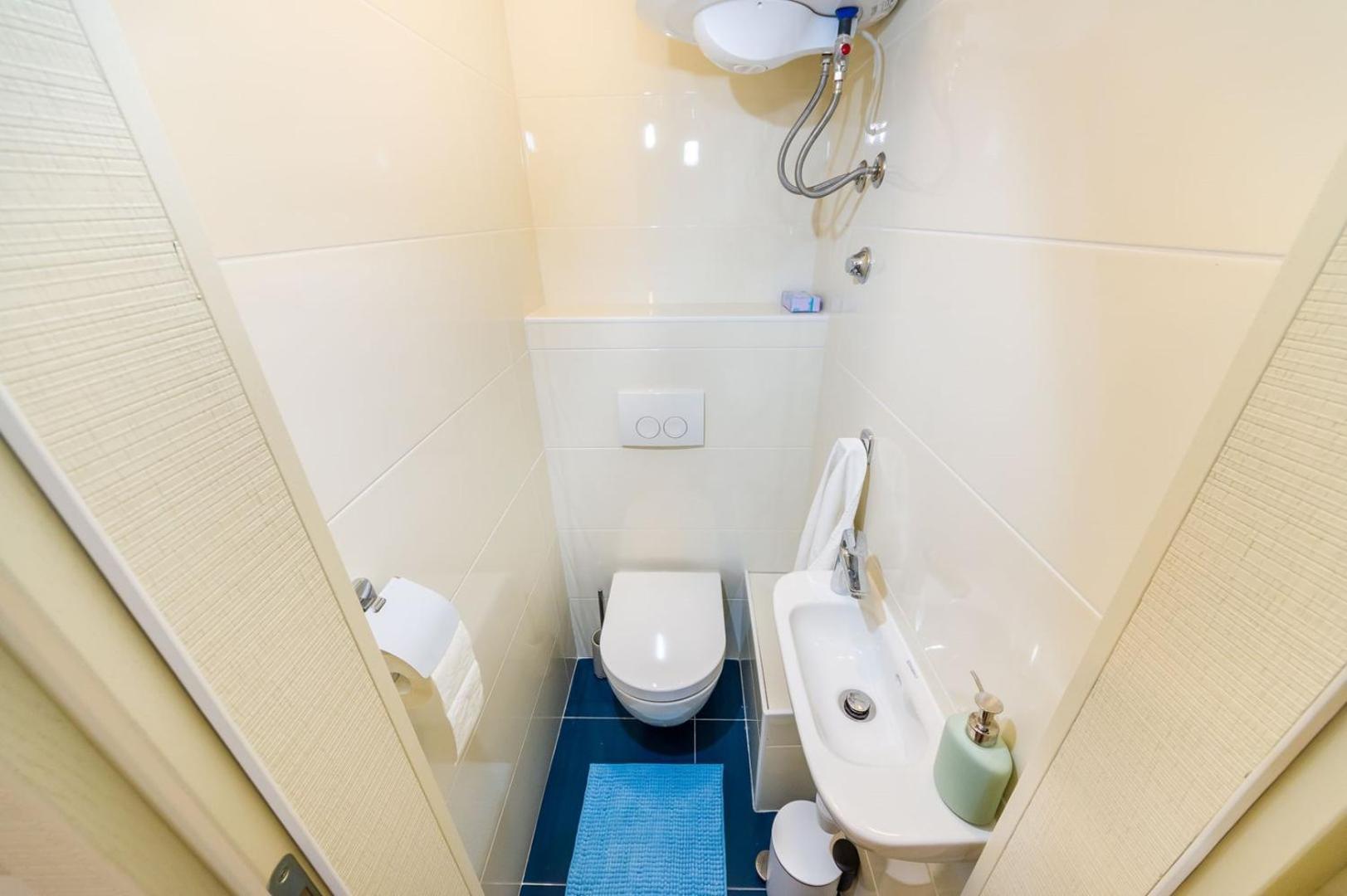 Ema 2Br Apt. In Old Town Centre Zara Esterno foto