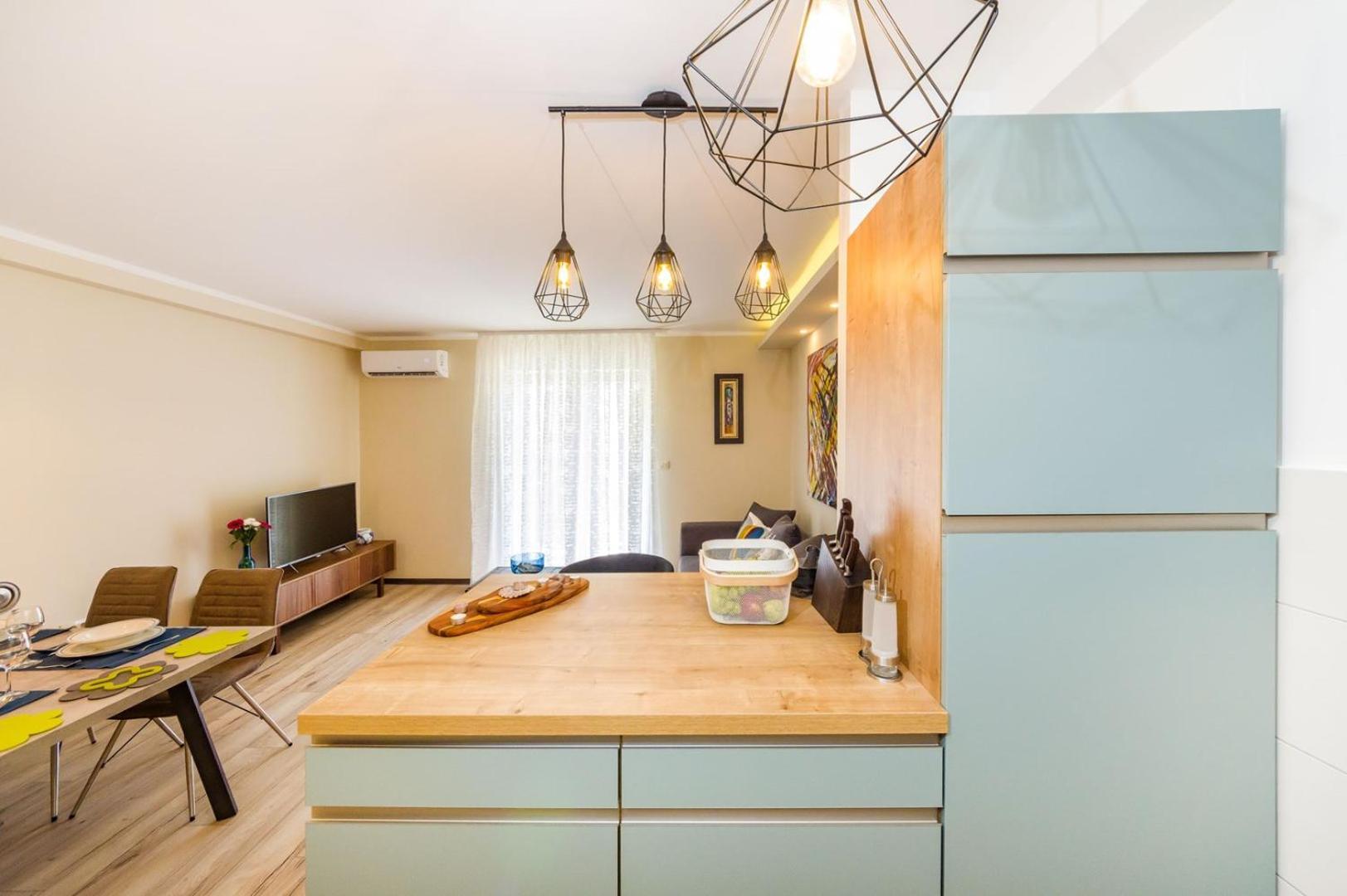Ema 2Br Apt. In Old Town Centre Zara Esterno foto