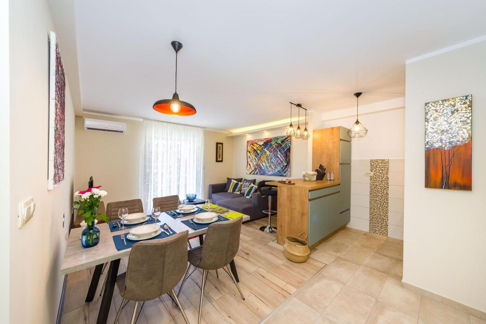 Ema 2Br Apt. In Old Town Centre Zara Esterno foto
