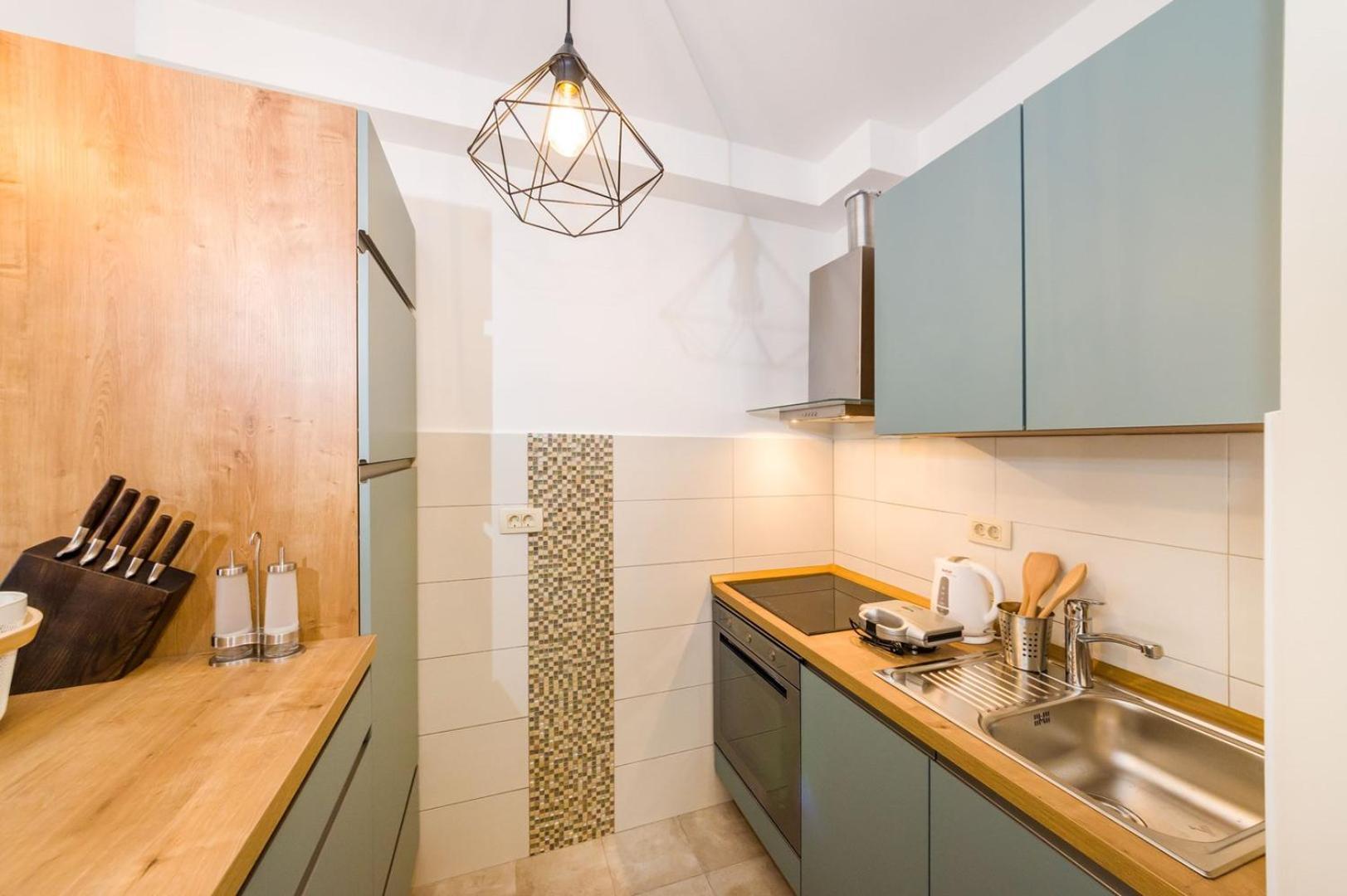 Ema 2Br Apt. In Old Town Centre Zara Esterno foto