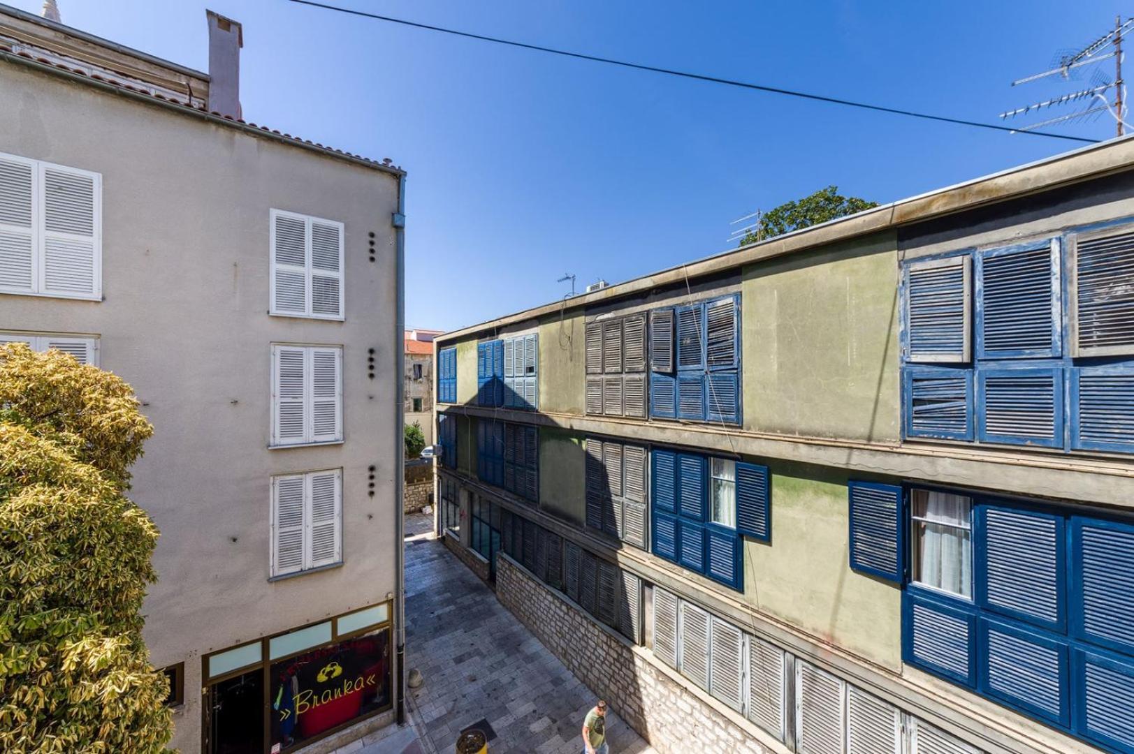Ema 2Br Apt. In Old Town Centre Zara Esterno foto