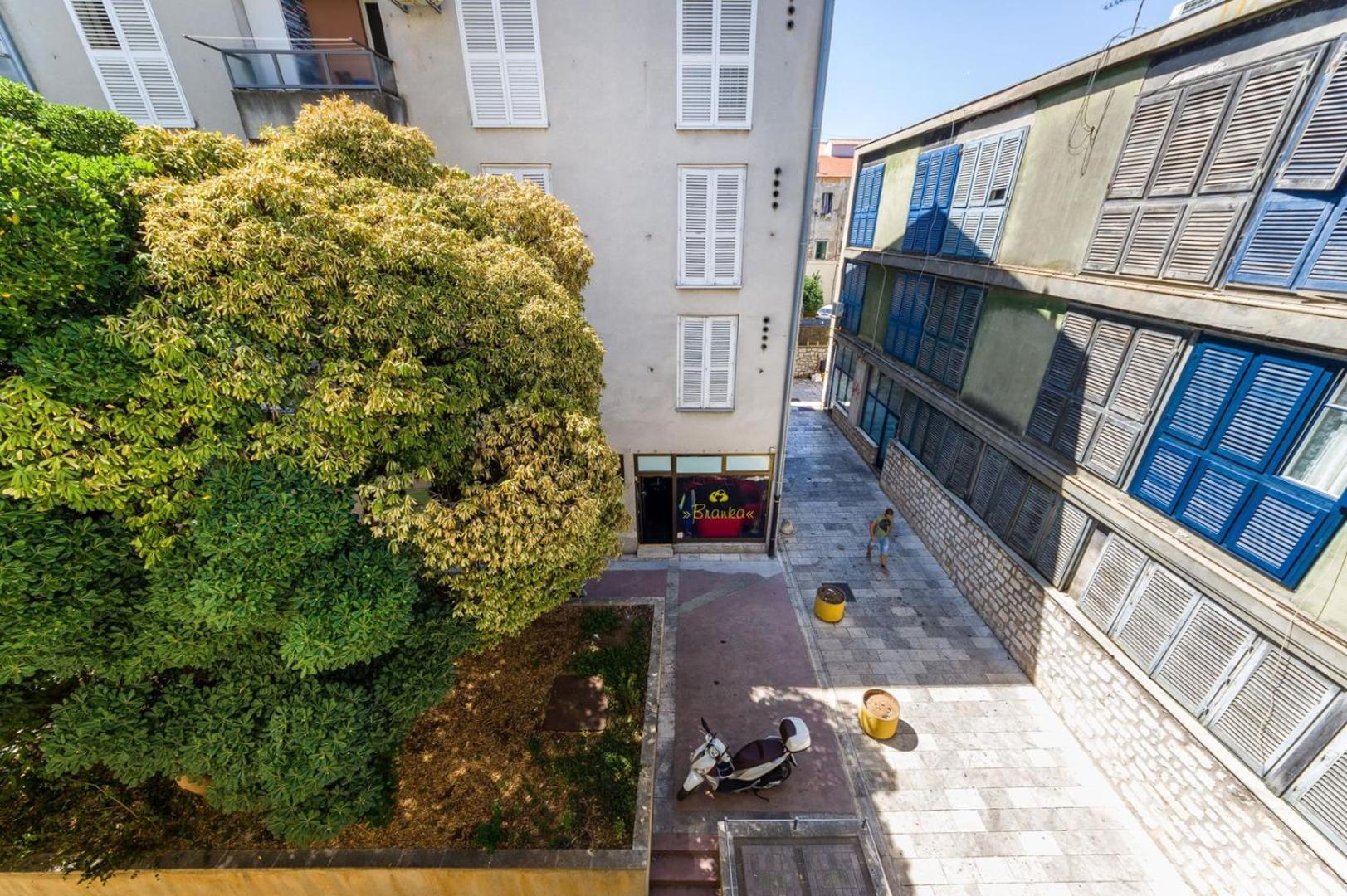 Ema 2Br Apt. In Old Town Centre Zara Esterno foto